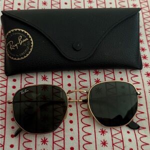 Ray-Ban Classic Gold Frame Sunglasses unisex